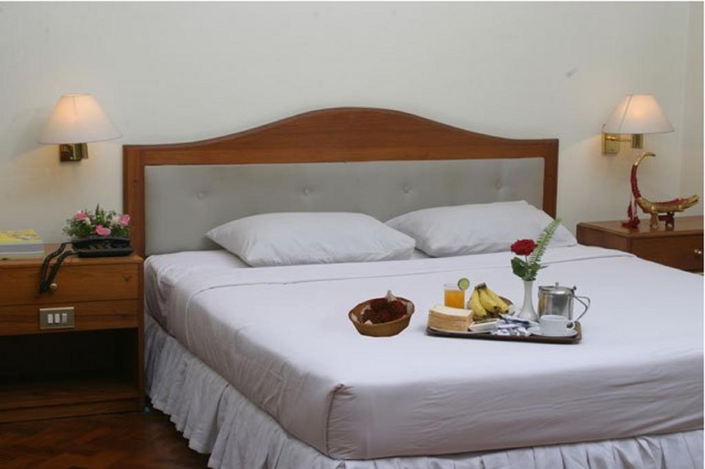 Yuzana Hotel Γιανγκόν Εξωτερικό φωτογραφία