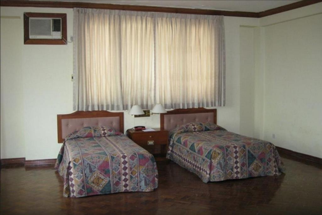 Yuzana Hotel Γιανγκόν Εξωτερικό φωτογραφία