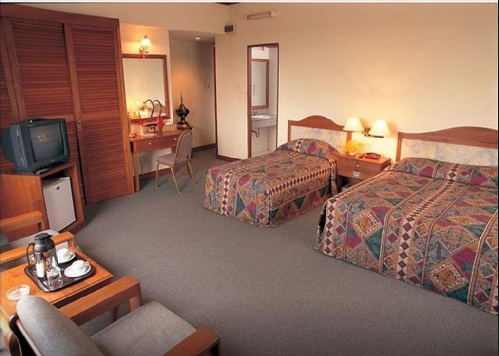 Yuzana Hotel Γιανγκόν Εξωτερικό φωτογραφία